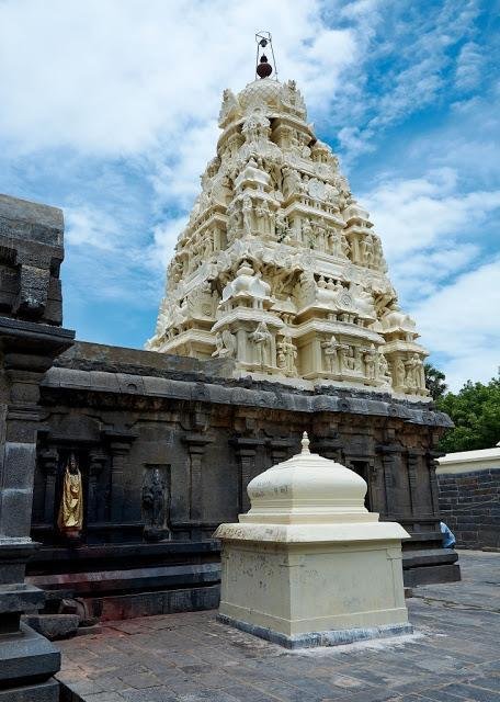 15657056622_40666bcd18_k, Panchanatheeswar Vadugurnathar Temple, Thiruvandarkoil, Puducherry