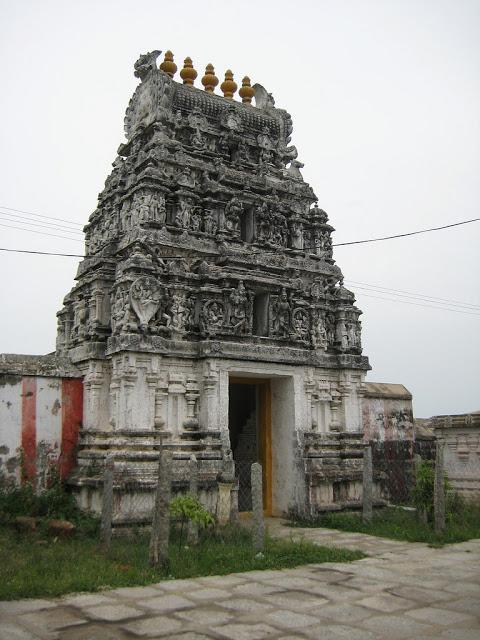 2766792463_c0cbec323d_b, Sampangi Pitchaaleeswarar Temple, Arani, Thiruvallur