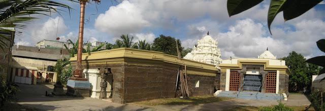 4563345224_481cb8d9de_b, Kariya Manikka Perumal Temple, Cheyyur, Kanchipuram