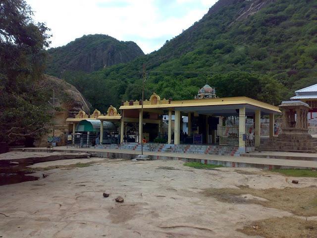 81848732, Amanalingeswarar Temple, Thirumoorthy Hills, Udumalaipettai, Tirupur