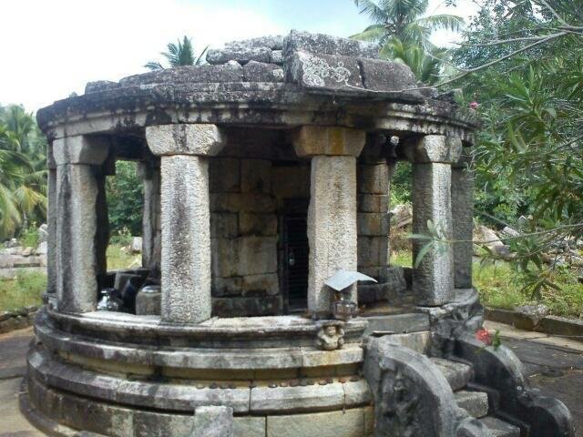 Chirakkara Mahavishnu Temple Malaicode