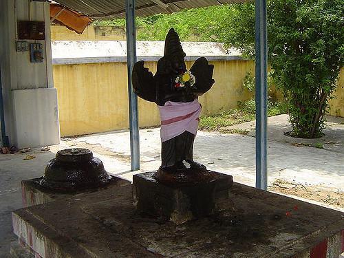 Santhanagopala Swamy Perumal Temple, Thinniyam, Trichy