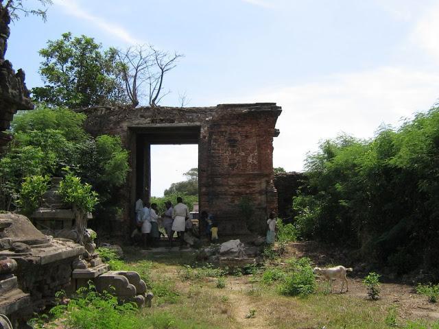 entrance, Adi Narayana Perumal Temple, Pulicat, Thiruvallur