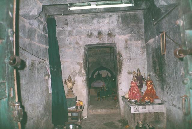 r005-023, Thanthondreeswarar Temple, Kanchipuram