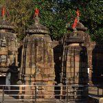 1200px-Astasambhu_Temple_Complex, Astasambhu Siva Temples, Bhubaneswar, Odisha
