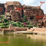 220px-6th_-_7th_century_Badami_cave_temples_layout_exterior_annotated