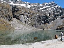 220px-Hemkund_Lake, Hemkund, Chamoli, Uttarakhand