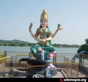 243-statue-of-goddess-near-gnana-saraswati-temple