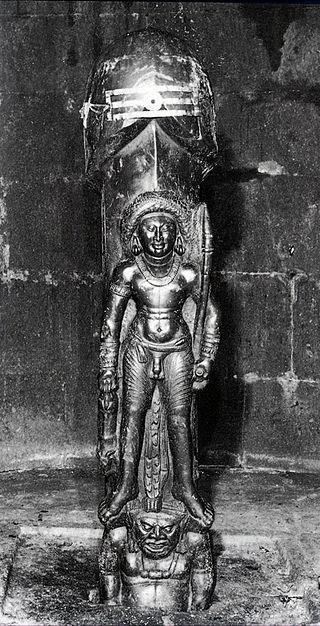 320px-This_Lingam, Parasurameswara Temple, Andhra Pradesh