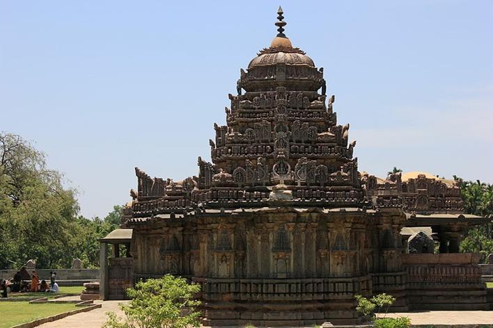 Amrutesvara_temple_at_Amruthapura_in_Chikkamagaluru_district