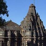 Junagah_-_Girnar,_Gujarat_-_India_(3418508589)