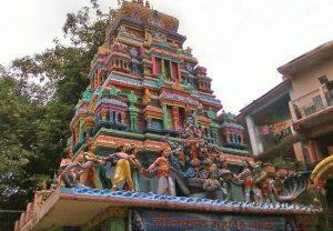 Neelkanth-Mahadev-Temple-Rishikesh-550x381