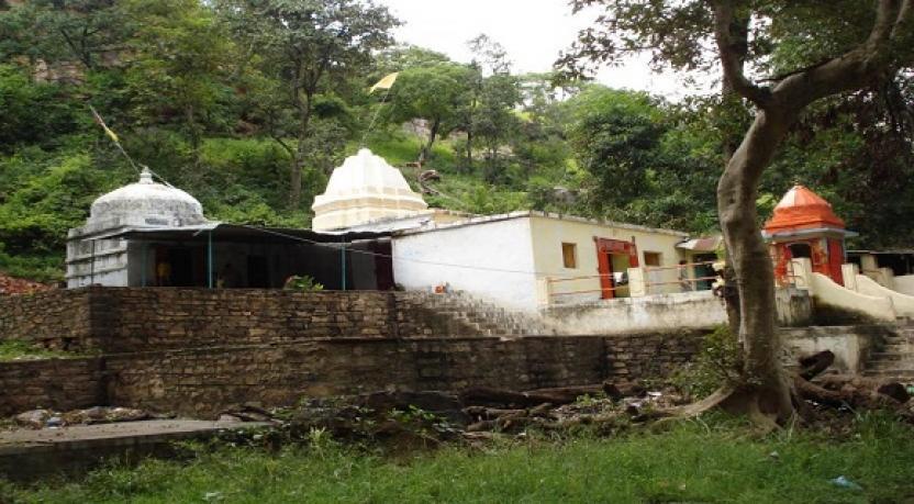 sri-taxakeshawar-temple_1418800394, Taxakeshwar, Mandsaur, Madhya Pradesh