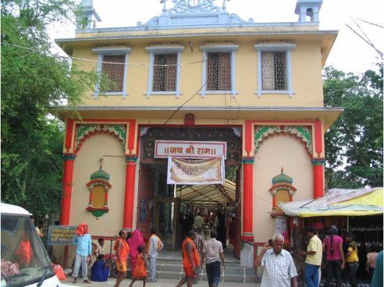 the-entrance-to-sankat, Sankat Mochan Hanuman Temple, Varanasi, Uttar Pradesh