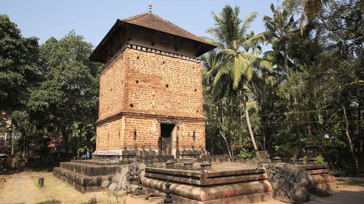Kizhthali-Siva-Temple-L