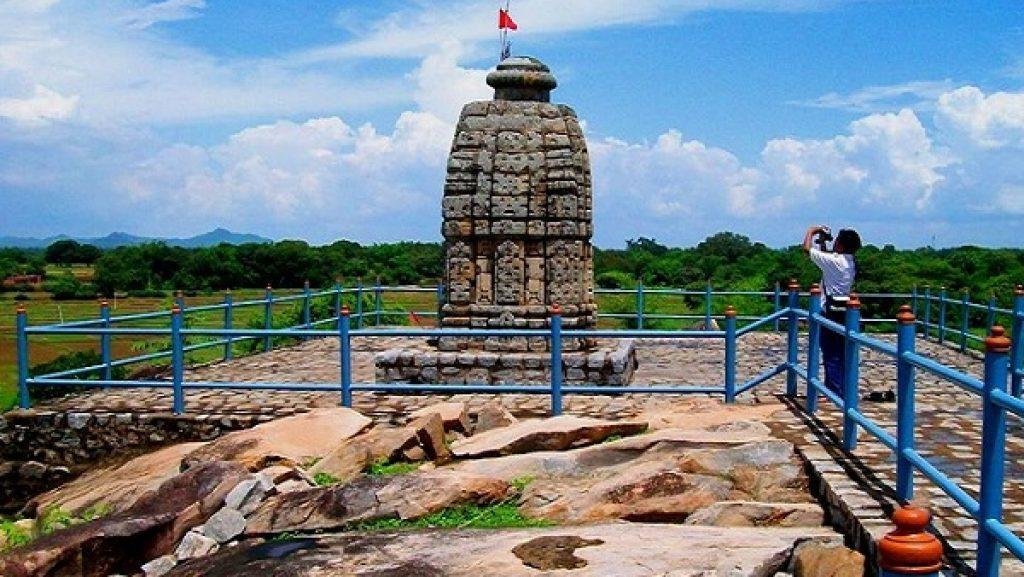 Prachin Shiv Mandir, Khakparta, Prachin Shiv Mandir, Lohardaga