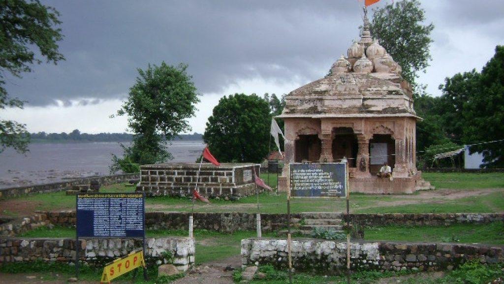 Riddhnath Temple Handia, Riddhnath Temple, Harda