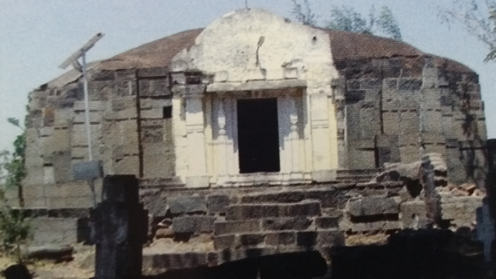 Shiva Temple Parner, Shiva Temple, Ahmednagar