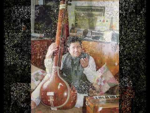 Anup Jalota - Prabhuji Tum Chandan Hum Paani.wmv