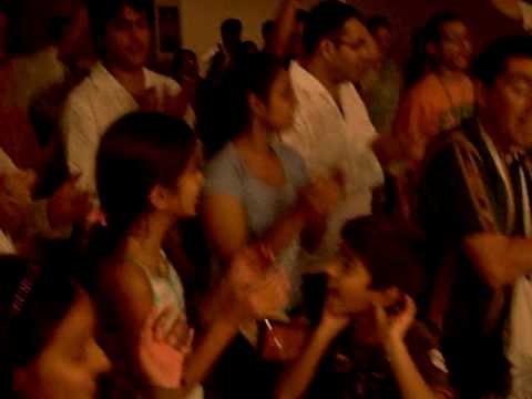 Hare Krishna dancing, Hare Krishna Dancing - Nirantar Prabhu Rocking
