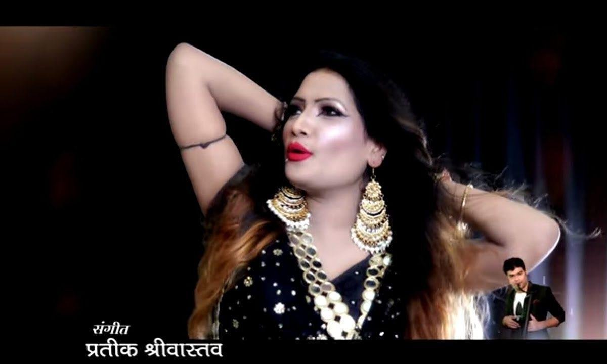 रंगरेजिया रंग दे रे मैया की चुनरिया भजन Lyrics, Video, Bhajan, Bhakti Songs