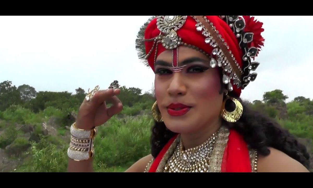 छोटे से गांव में पीपल की छांव में भजन Lyrics, Video, Bhajan, Bhakti Songs