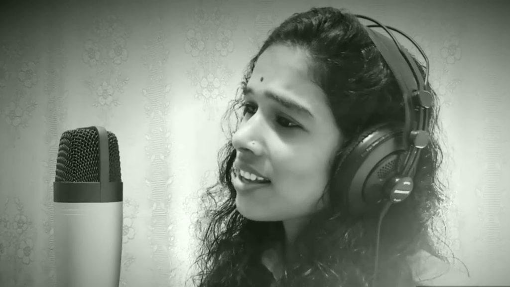 अहसान तेरे कैसे चुकाऊं मुझको बता दो श्याम कैसे रिझाऊं Lyrics, Video, Bhajan, Bhakti Songs