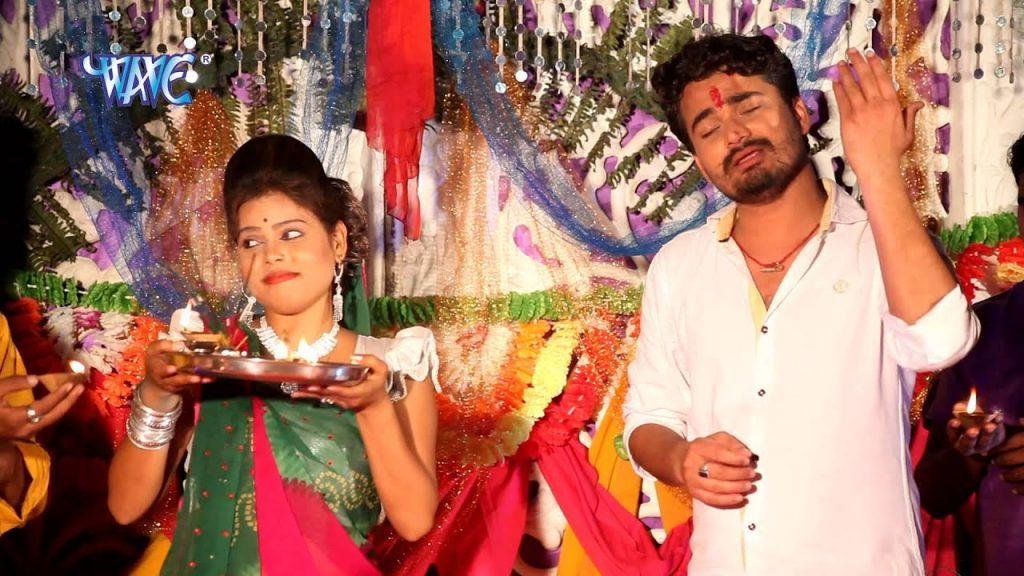 जगजननी जय जय माँ जगजननी जय जय आरती Lyrics, Video, Bhajan, Bhakti Songs