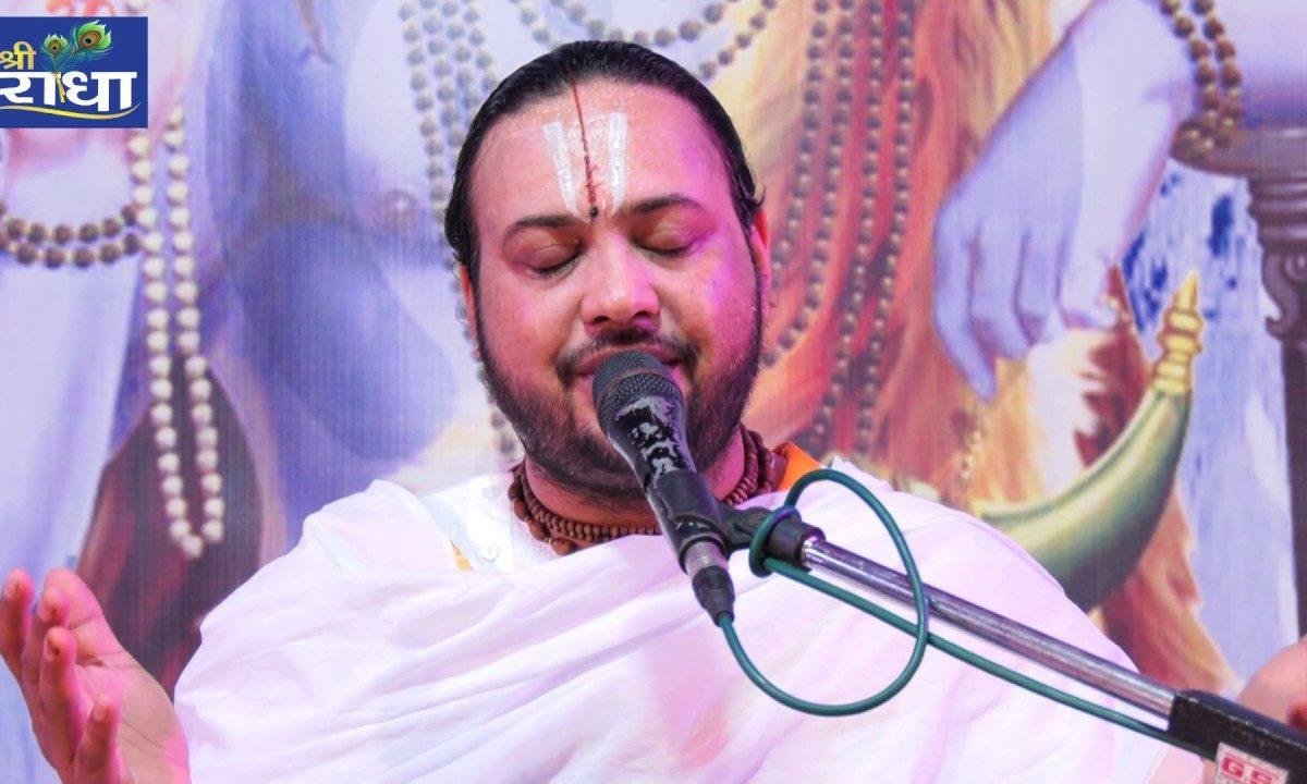 वैकुण्ठ के सुख छोड़कर भक्तों के पीछे | Lyrics, Video | Krishna Bhajans