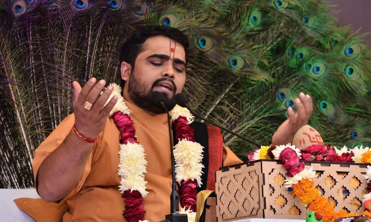 मन बस गयो नंदकिशोर | Lyrics, Video | Krishna Bhajans