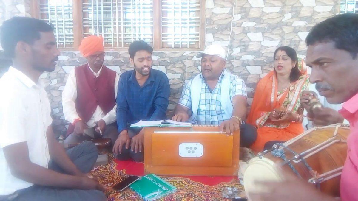 ये शहीदों की जय हिंद बोली | Lyrics, Video | Patriotic Bhajans