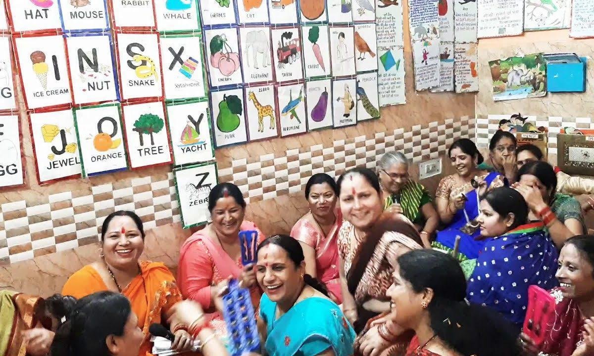 मेरा दिल दीवाना हो गया वृंदावन की गलियों में | Lyrics, Video | Krishna Bhajans