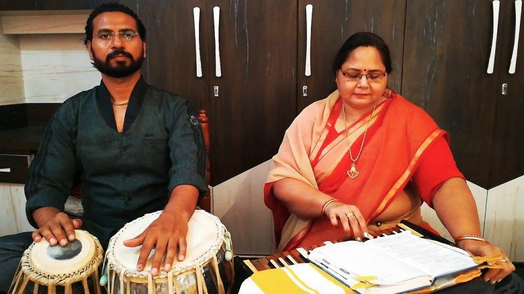 ये कैसी लगन तुमने हरि हमको लगा दी है | Lyrics, Video | Krishna Bhajans