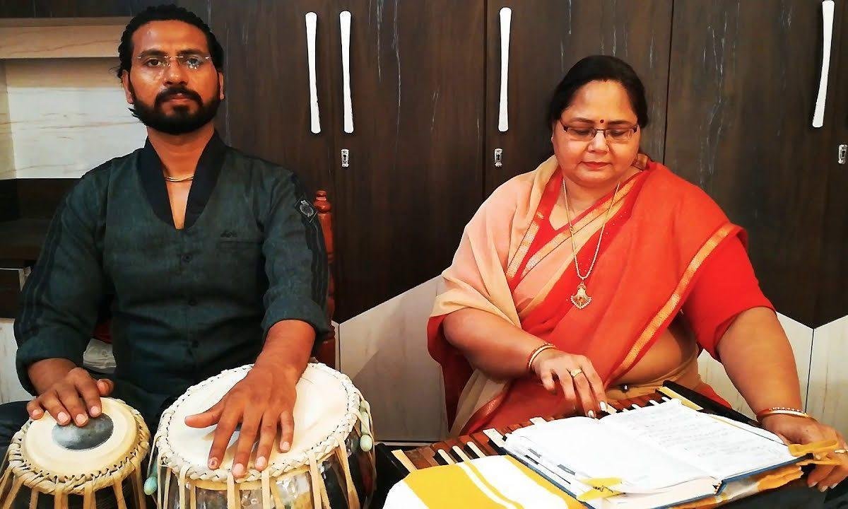 ये कैसी लगन तुमने हरि हमको लगा दी है | Lyrics, Video | Krishna Bhajans