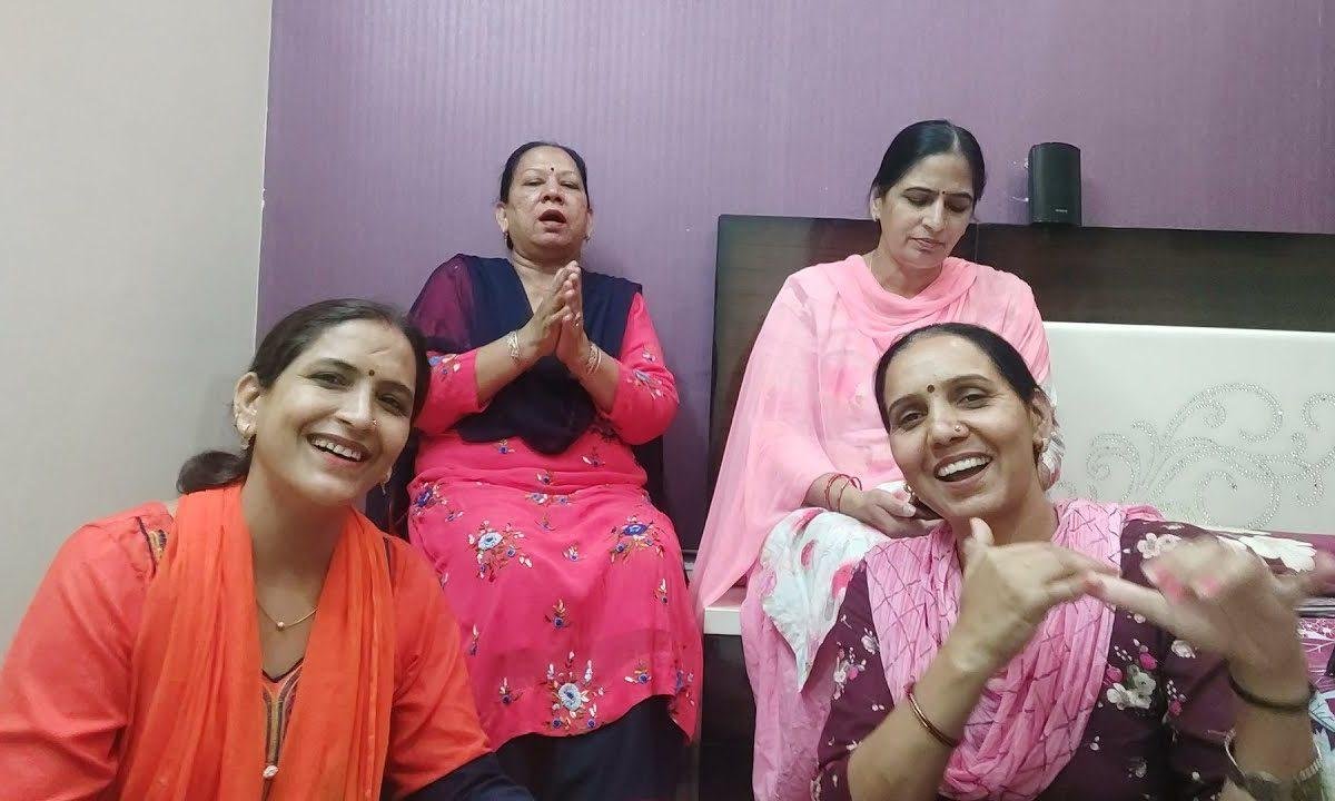 बांसुरीया लेके आजा मेरे श्याम कदम के नीचे | Lyrics, Video | Krishna Bhajans