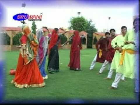 अकेली घेर लई मधुबन में श्याम तेने | Lyrics, Video | Krishna Bhajans