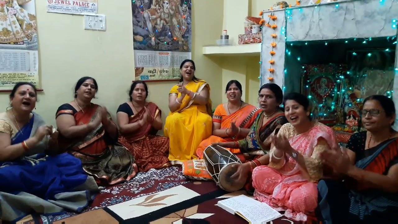 हम दीवाने हैं तेरी गली के | Lyrics, Video | Raam Bhajans