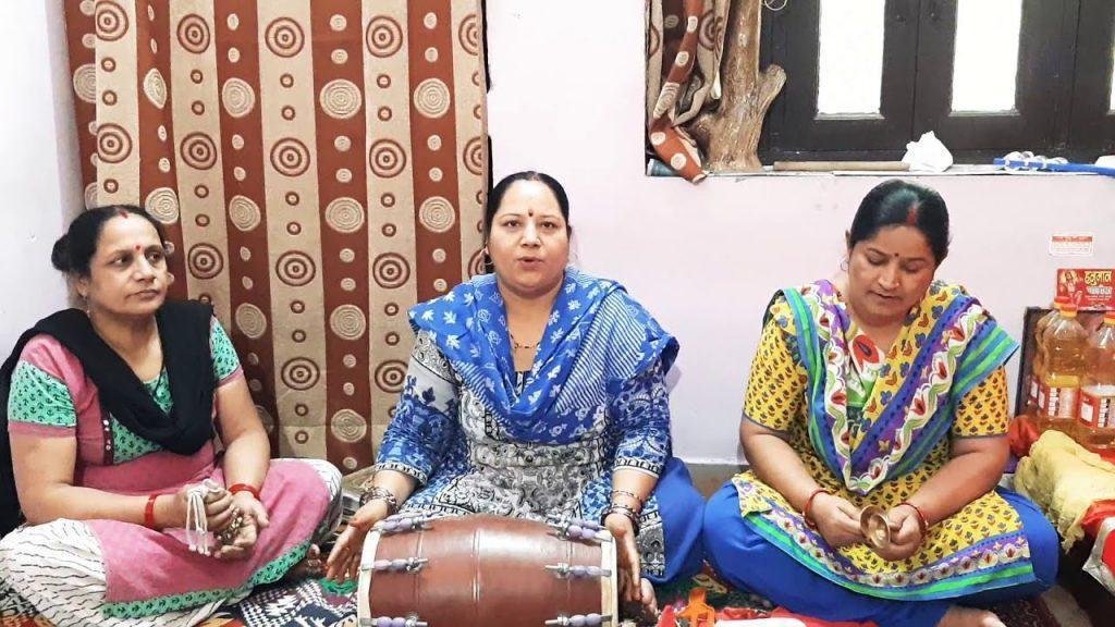 बोलो बोलो रे गोपाला बोलो | Lyrics, Video | Krishna Bhajans