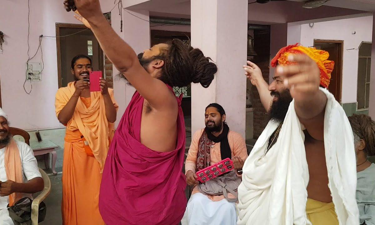 कोई पीवो राम रस प्यासा | Lyrics, Video | Raam Bhajans