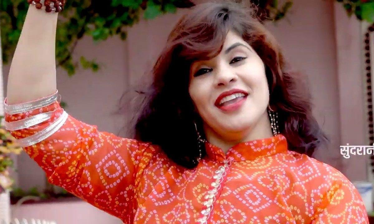 माई को चुनरियाँ चढ़ाउंगी मैं | Lyrics, Video | Durga Bhajans