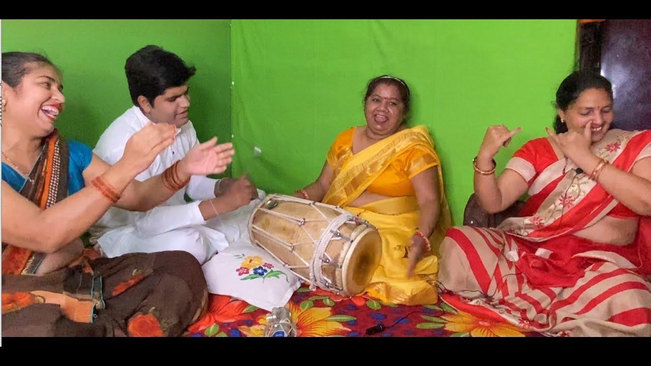 मेरी नंदलाला संग यारी यह दुनिया जान गई | Lyrics, Video | Krishna Bhajans