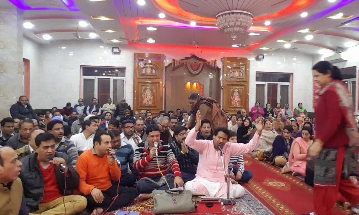 वे सुनिआरिया करमा वालेया | Lyrics, Video | Durga Bhajans