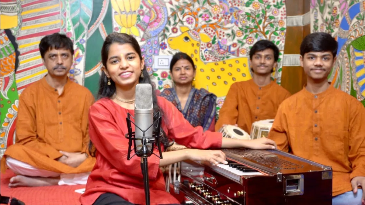 कनक भवन दरवाजे पड़े रहो Lyrics, Video, Bhajan, Bhakti Songs
