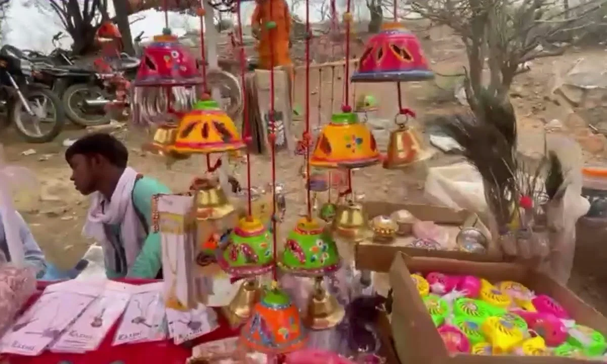 मेरी बरसाने कुटिया बना दे भजन Lyrics, Video, Bhajan, Bhakti Songs