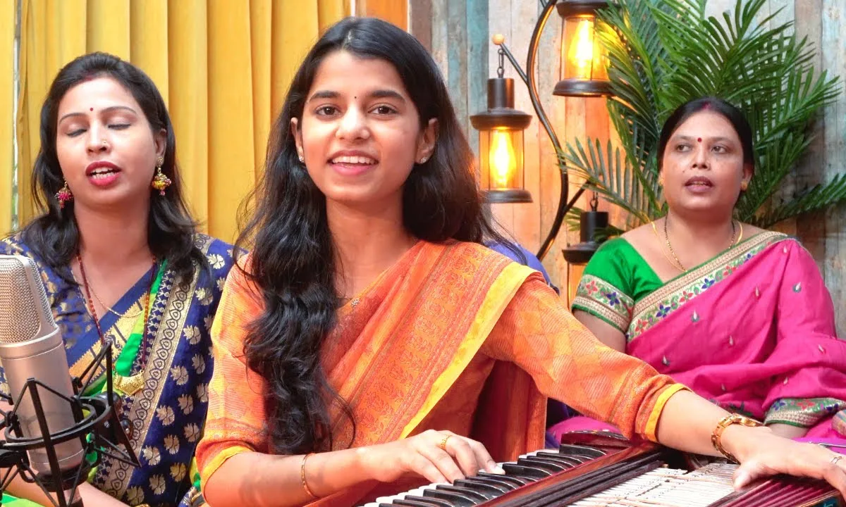 कर गए दिल पे टोना बांके बिहारी के नैना Lyrics, Video, Bhajan, Bhakti Songs